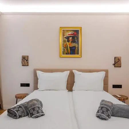 Apartamento Espacoso E Luminoso Appartamento *