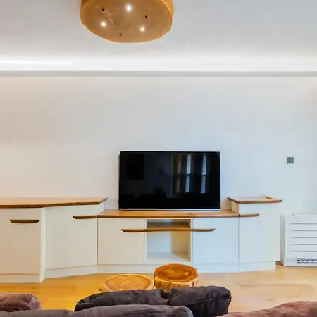 Apartamento Espacoso E Luminoso Appartamento